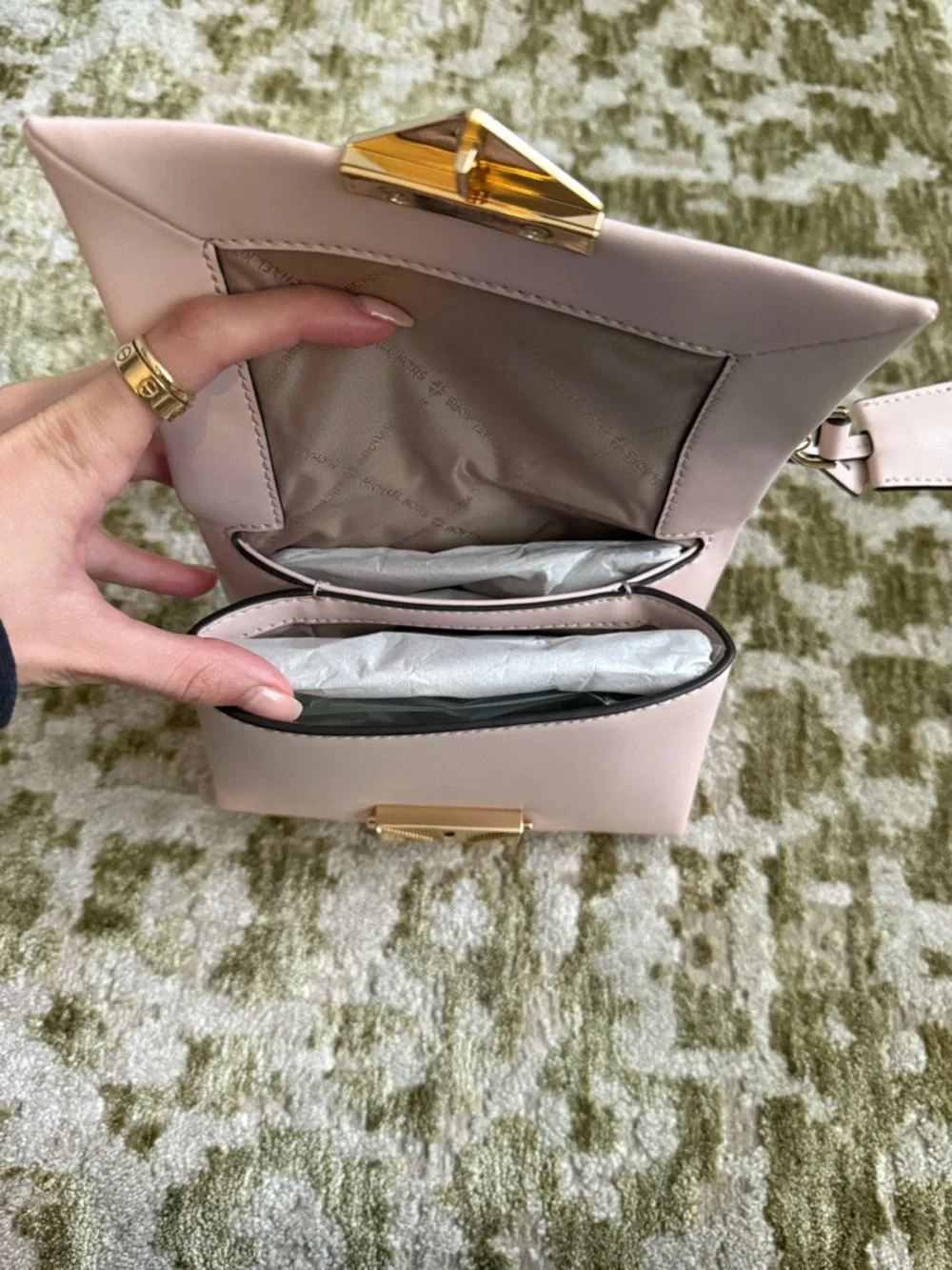 Michael Kors compact michael